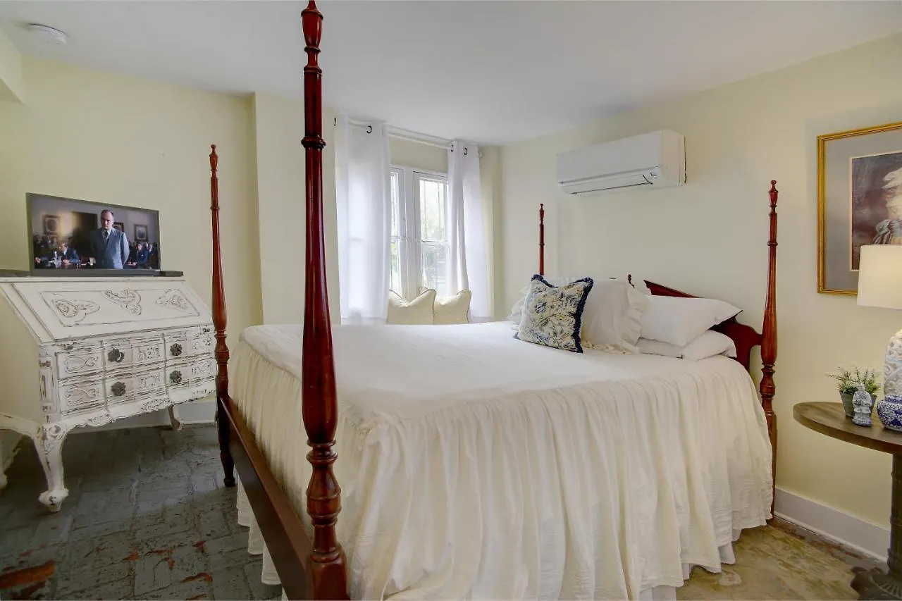 Bed & Breakfast Forsyth Park Inn Savannah