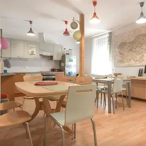 hostel-vrba.hotels-in-ljubljana.com/